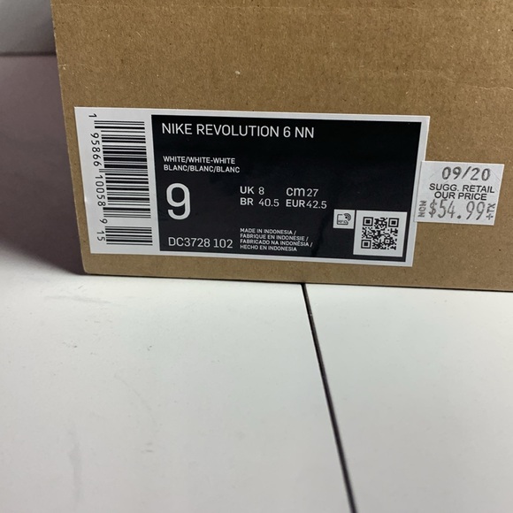 Men's Nike Revolution 6 Next Nature Running Shoe Size 9 Triple White - Picture 2 of 8